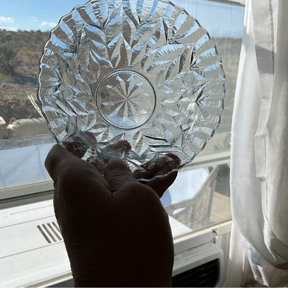 Snowflake Style Dessert Bowl Underplate Clear Set Of 2 - Picture 2 of 6